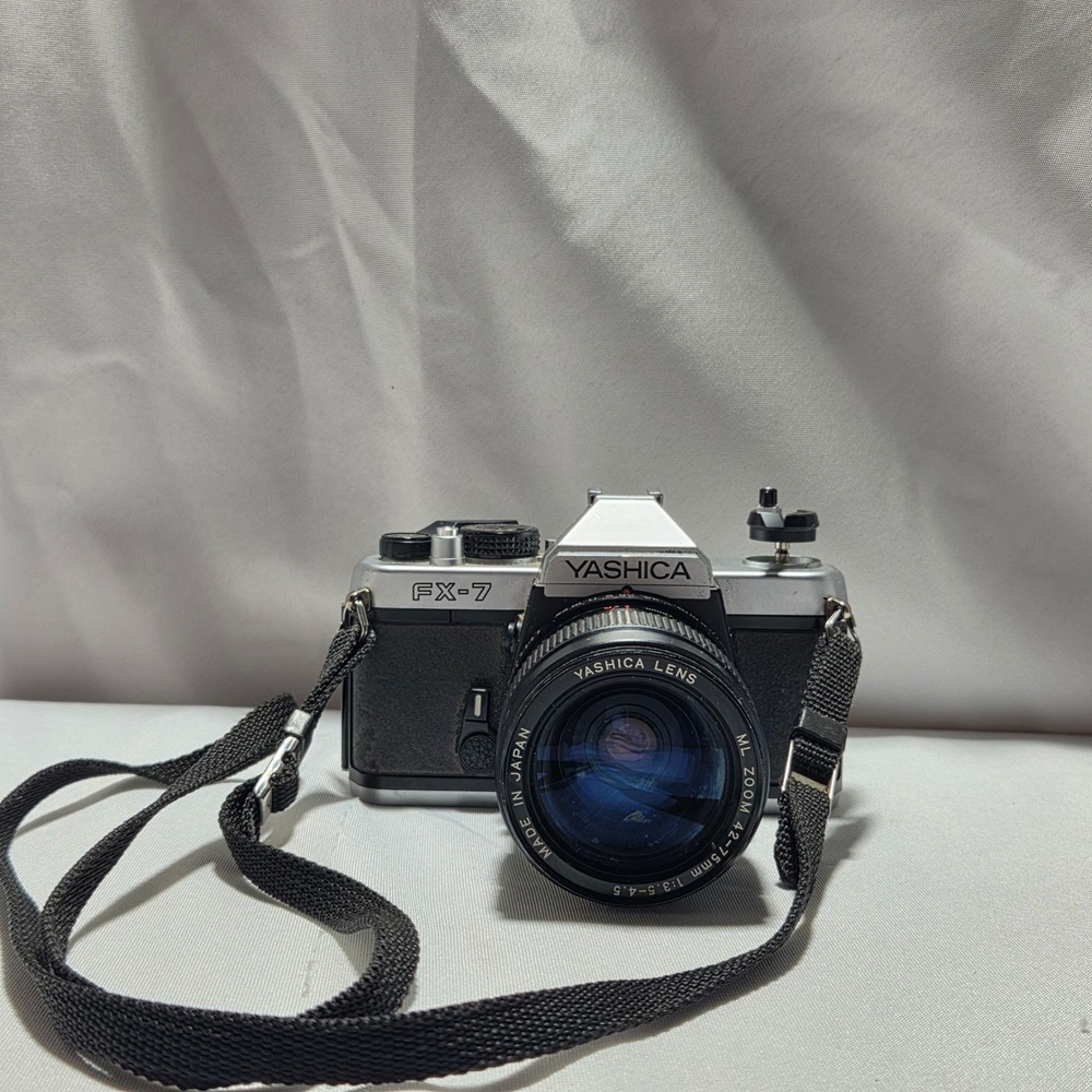Yashica FX-7 35mm SLR Film Camera with‎ ML Zoom 42-75mm 1:3.5-4.5 Lens Untested